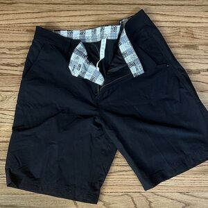 lululemon athletica Men's Black athleisure Shorts size 38